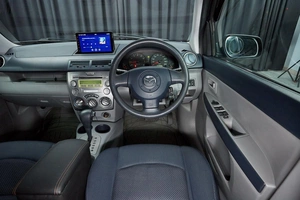 Хетчбэк Mazda Demio 2004 года, 399000 рублей, Красноярск