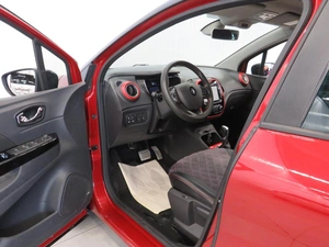 Внедорожник Renault Kaptur 2018 года, 1150000 рублей, Калуга