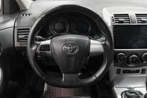 Седан Toyota Corolla 2012 года, 1099000 рублей, Новокузнецк