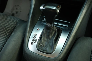 Хетчбэк Volkswagen Golf 2009 года, 719000 рублей, Омск