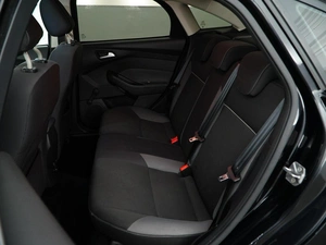 Седан Ford Focus 2013 года, 927077 рублей, Москва