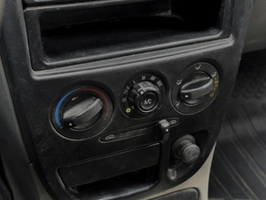 Седан Kia Rio 2000 года, 300000 рублей, Ростов-на-Дону