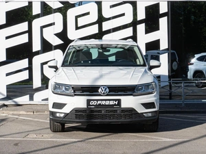 Внедорожник Volkswagen Tiguan 2018 года, 2392000 рублей, Волгоград