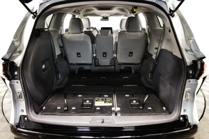 Минивэн Toyota Sienna 2021 года, 4299000 рублей, Пермь