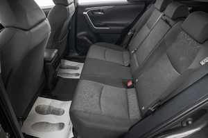 Внедорожник Toyota RAV4 2021 года, 3599000 рублей, Барнаул