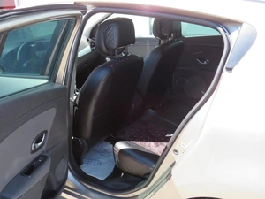 Хэтчбек Renault Megane 2011 года, 655000 рублей, Брянск