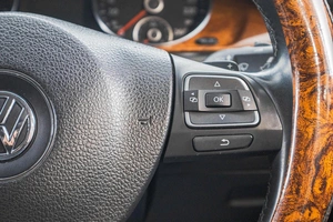 Седан Volkswagen Passat 2011 года, 999000 рублей, Барнаул