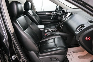 Внедорожник Nissan Pathfinder 2015 года, 1989000 рублей, Красноярск