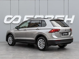Внедорожник Volkswagen Tiguan 2020 года, 2525000 рублей, Краснодар