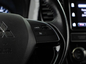 Внедорожник Mitsubishi Outlander 2019 года, 2293055 рублей, Москва