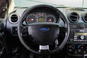 Хетчбэк Ford Fiesta 2006 года, 250000 рублей, Ярославль