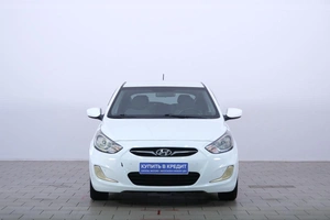 Хетчбэк Hyundai Solaris 2012 года, 739000 рублей, Омск