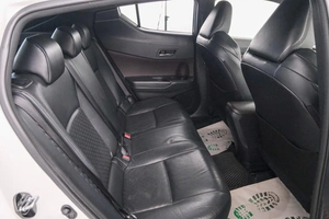 Внедорожник Toyota C-HR 2017 года, 2009000 рублей, Красноярск