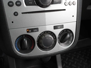 Хетчбэк Opel Corsa 2012 года, 659000 рублей, Воронеж