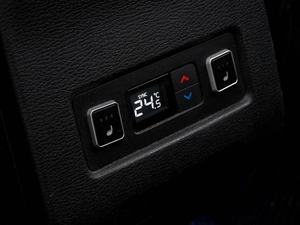 Внедорожник Mitsubishi Outlander 2023 года, 3850000 рублей, Волгоград