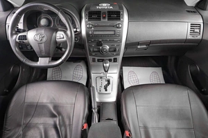 Седан Toyota Corolla 2011 года, 1269000 рублей, Тюмень