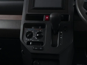 Минивэн Daihatsu Thor 2018 года, 890000 рублей, Омск