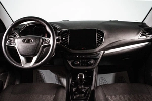 Седан ВАЗ (LADA) Vesta 2018 года, 649000 рублей, Сургут