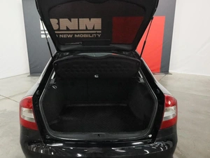 Хэтчбек Skoda Octavia 2011 года, 1050000 рублей, Курск
