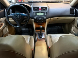 Седан Honda Accord 2006 года, 1097000 рублей, Красноярск