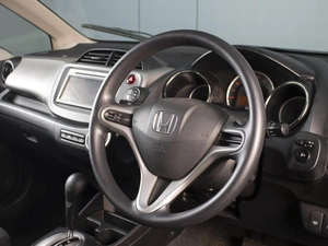 Хетчбэк Honda Fit 2012 года, 800000 рублей, Омск