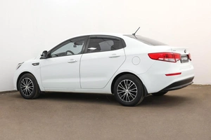 Седан Kia Rio 2015 года, 1030000 рублей, Орёл