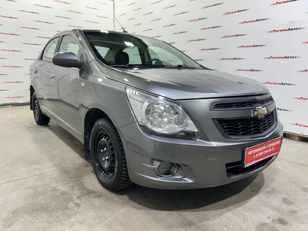 Седан Chevrolet Cobalt 2013 года, 670000 рублей, Красноярск