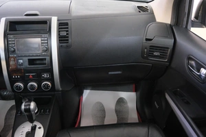 Внедорожник Nissan X-Trail 2014 года, 1459000 рублей, Омск