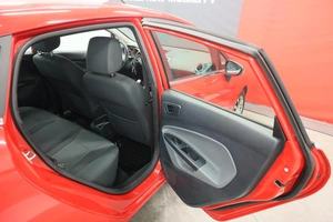 Хэтчбек Ford Fiesta 2008 года, 850000 рублей, Курск