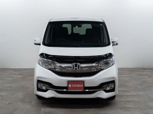 Минивэн Honda Stepwgn Spada 2017 года, 1935000 рублей, Красноярск