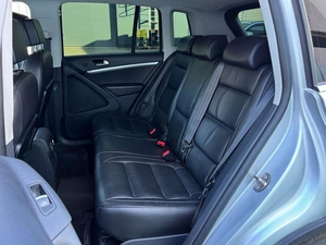 Внедорожник Volkswagen Tiguan 2011 года, 1599000 рублей, Кропоткин