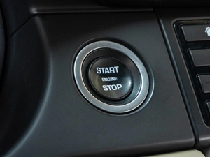 Внедорожник Land Rover Discovery Sport 2015 года, 3286000 рублей, Ставрополь