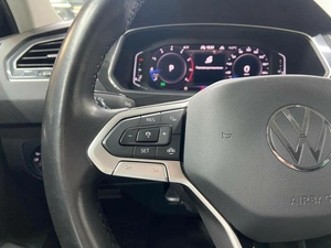 Внедорожник Volkswagen Tiguan 2021 года, 3290000 рублей, Красноярск
