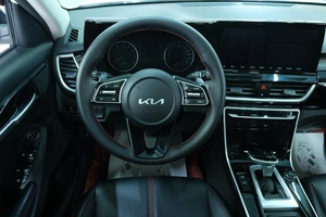 Внедорожник Kia KX3 2021 года, 2209000 рублей, Омск