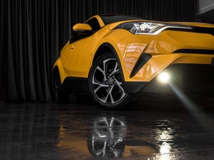 Внедорожник Toyota C-HR 2018 года, 1769000 рублей, Тюмень