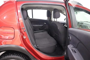 Хэтчбек Renault Sandero 2017 года, 1030000 рублей, Брянск