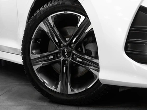 Седан Kia K5 2021 года, 2199000 рублей, Тюмень