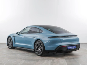 Седан Porsche Taycan 2021 года, 6498999 рублей, Москва