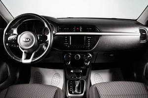 Седан Kia Rio 2017 года, 1389000 рублей, Сургут