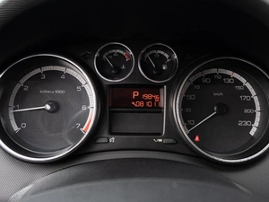 Хетчбэк Peugeot 308 2009 года, 590000 рублей, Краснодар