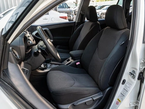 Внедорожник Toyota RAV4 2011 года, 1340000 рублей, Краснодар