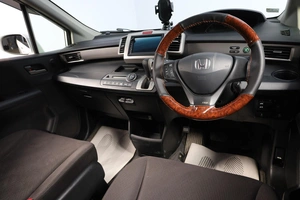 Минивэн Honda Freed 2013 года, 1189000 рублей, Новосибирск