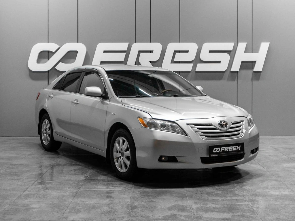 Седан Toyota Camry 2008 года, 869000 рублей, Тюмень