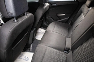 Хетчбэк Opel Astra 2011 года, 649000 рублей, Сургут