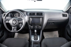 Седан Volkswagen Jetta 2014 года, 939000 рублей, Пермь