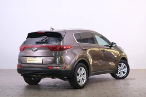 Внедорожник Kia Sportage 2016 года, 1999000 рублей, Омск