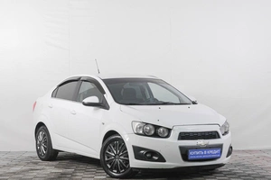 Седан Chevrolet Aveo 2013 года, 649000 рублей, Кемерово