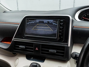 Минивэн Toyota Sienta 2015 года, 1530000 рублей, Краснодар