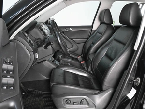 Внедорожник Volkswagen Tiguan 2010 года, 1219000 рублей, Ростов-на-Дону