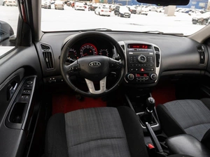 Универсал Kia Ceed 2010 года, 530000 рублей, Самара